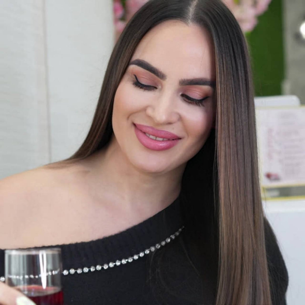 Tendencias de Belleza en Miami: Lo que Está In y Out este Año